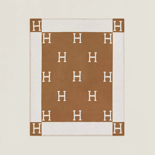 Avalon throw blanket Écru / Camel color