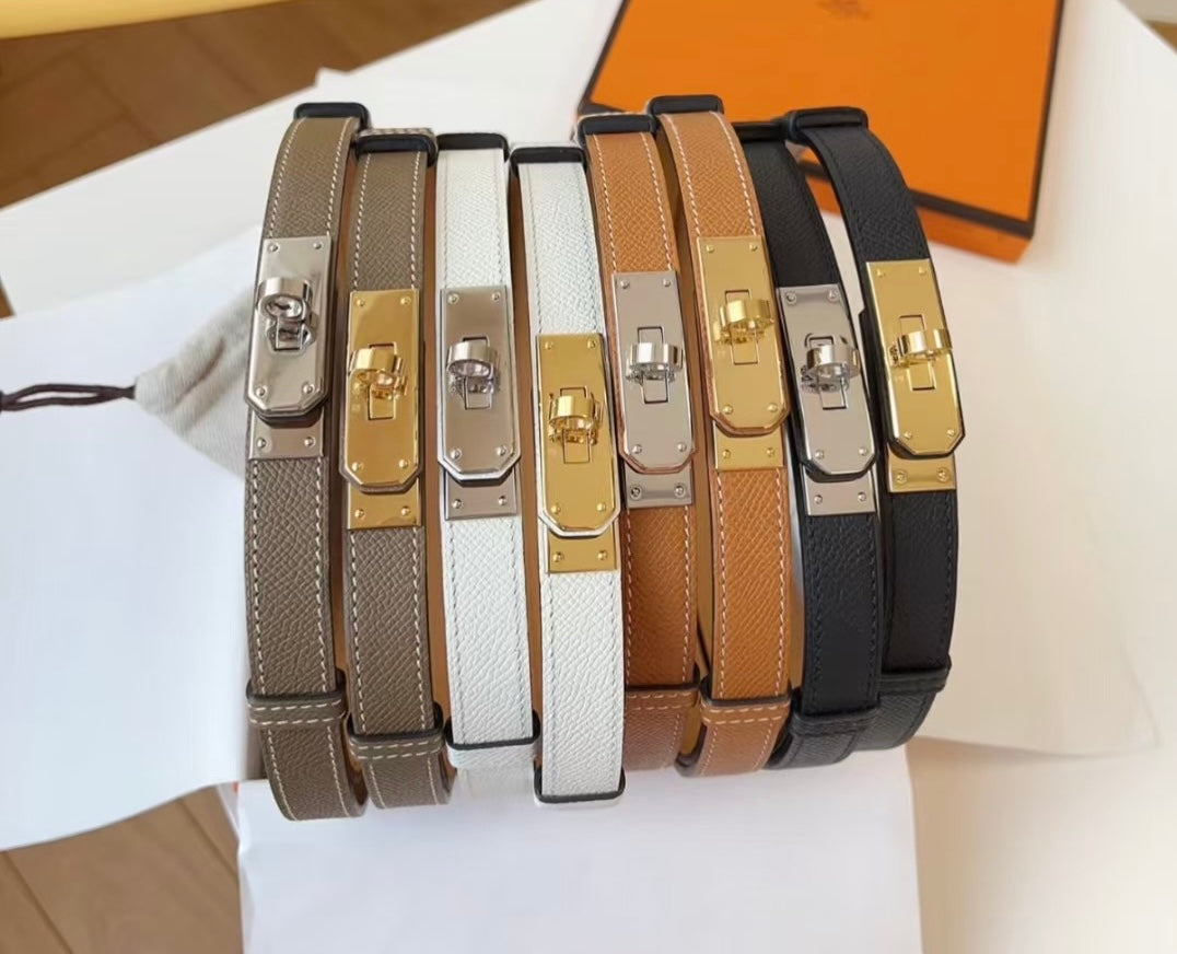 Kelly 18 belt Black color Yellow gold plated