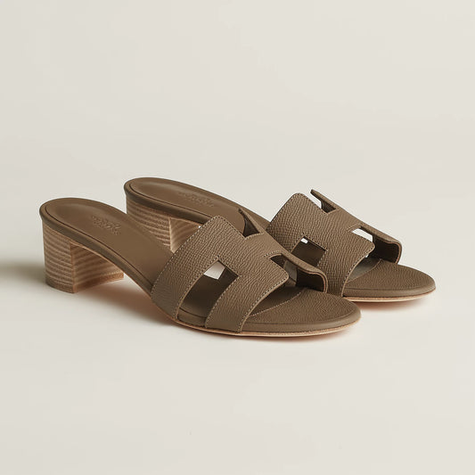 Oasis sandal Étoupe color