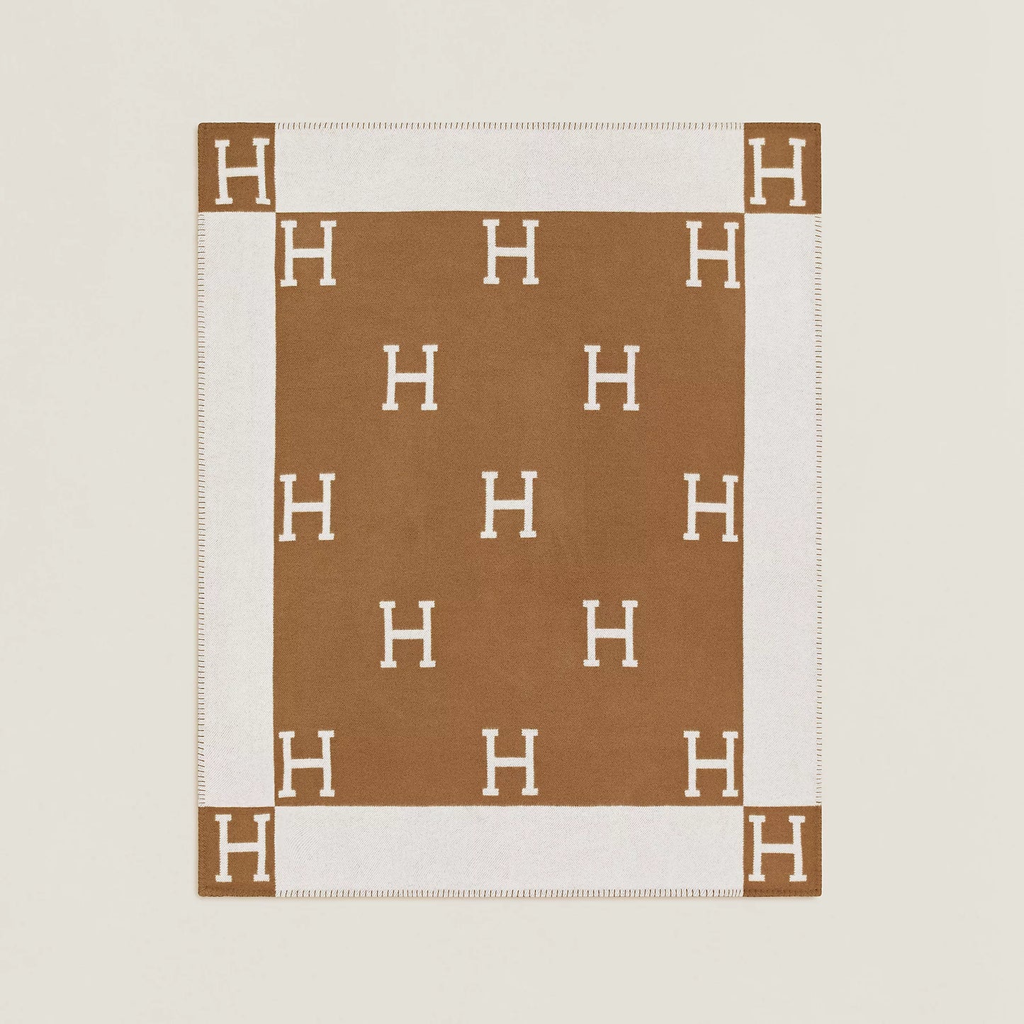 Avalon throw blanket Écru / Camel color