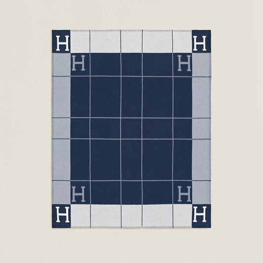 Avalon III throw blanket Écru / Caban color