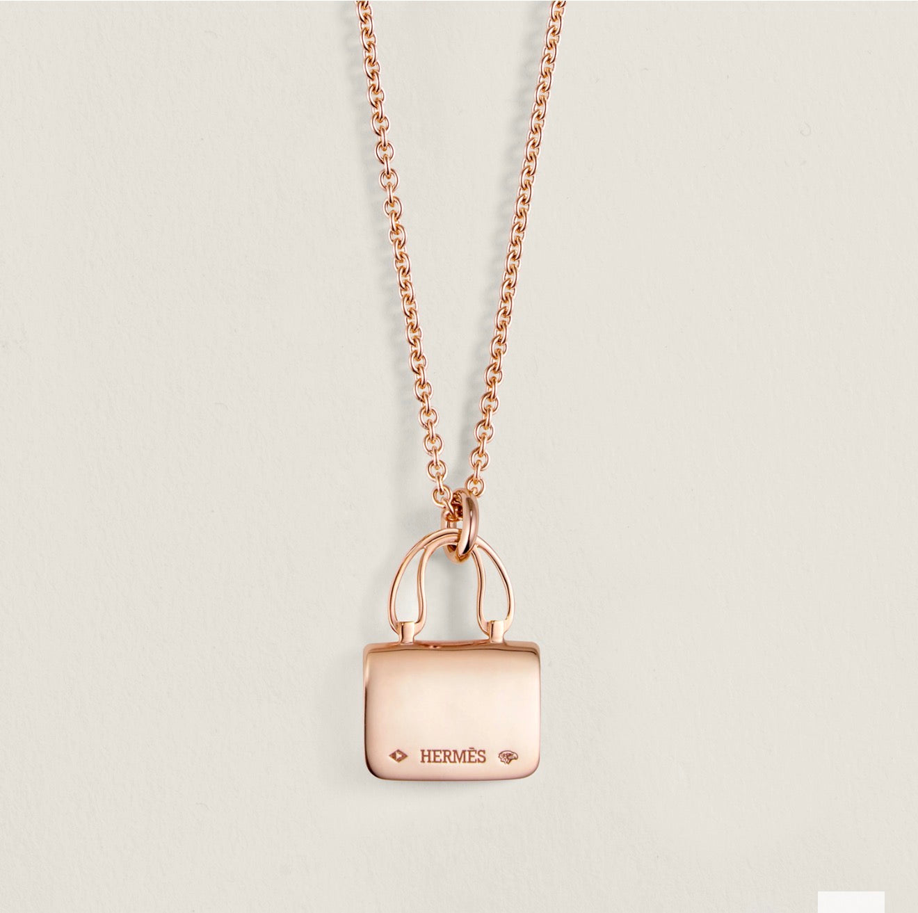 Amulettes Constance pendant